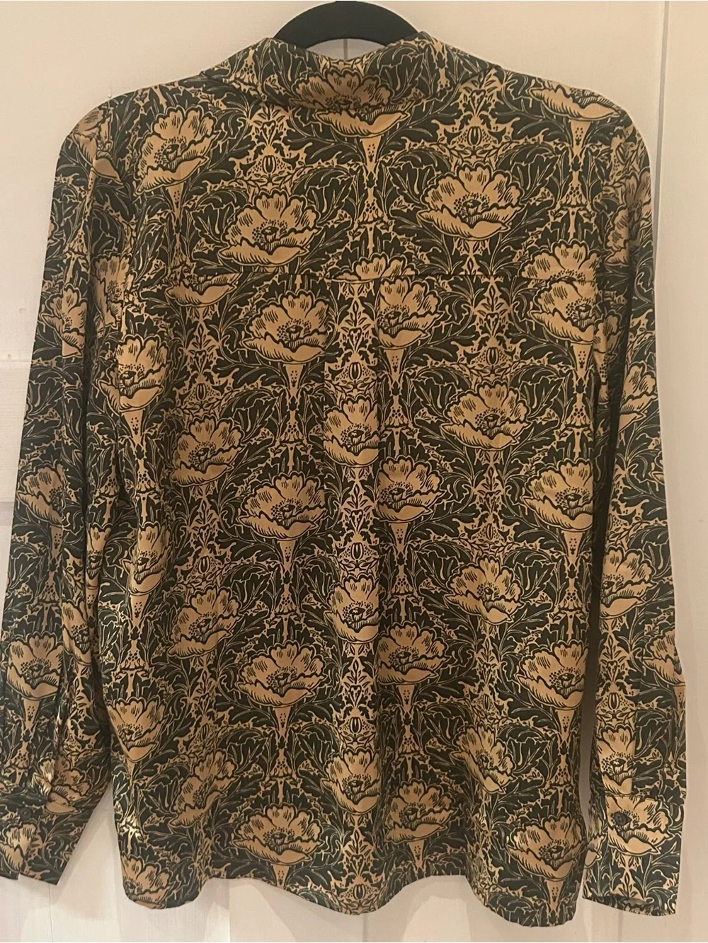 Long-sleeved William Morris-inspired button-down blouse - Picture 7 of 8